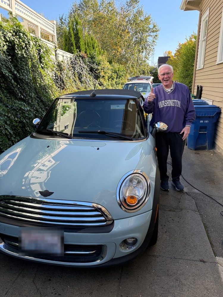 The same MINI Convertible after